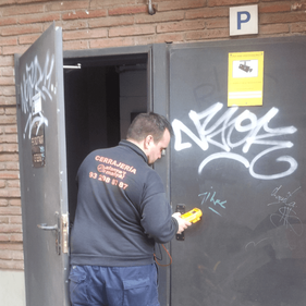 Cerrajería Barcelona blindaje de puertas 